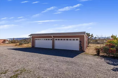 Exterior - 59460 Cielito Dr, Yucca Valley, CA 92284 photo 16 of 27