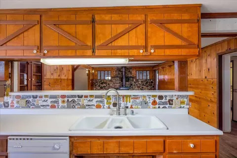 Kitchen - 59460 Cielito Dr, Yucca Valley, CA 92284 photo 6 of 6