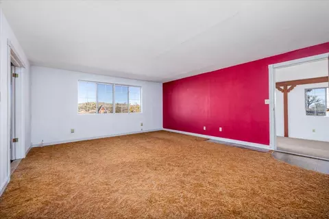 Living - 59460 Cielito Dr, Yucca Valley, CA 92284 photo 9 of 12