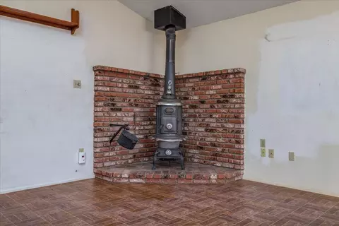 Living - 59460 Cielito Dr, Yucca Valley, CA 92284 photo 3 of 12