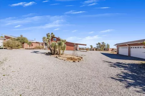 Exterior - 59460 Cielito Dr, Yucca Valley, CA 92284 photo 17 of 27
