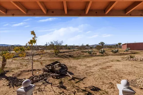 Exterior - 59460 Cielito Dr, Yucca Valley, CA 92284 photo 10 of 27