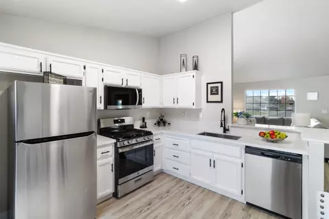Kitchen - 3619 Black Eagle Dr, Antelope, CA 95843 photo 3 of 5