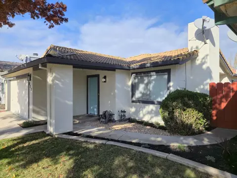 833 Pennington Pl, Modesto, CA 95356 photo 2
