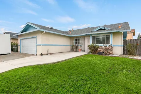 8153 Steinbeck Way, Sacramento, CA 95828