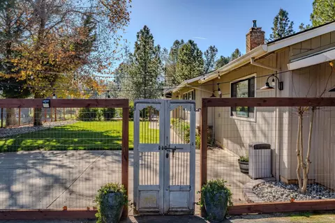 Exterior - 10376 Tabeaud Rd, Pine Grove, CA 95665 photo 2 of 25