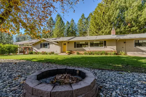 Exterior - 10376 Tabeaud Rd, Pine Grove, CA 95665 photo 7 of 25