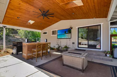Exterior - 10376 Tabeaud Rd, Pine Grove, CA 95665 photo 9 of 25