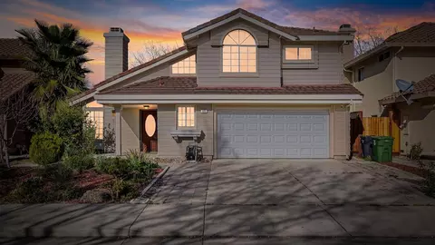 Exterior - 839 Williams St, Tracy, CA 95376 photo 2 of 12