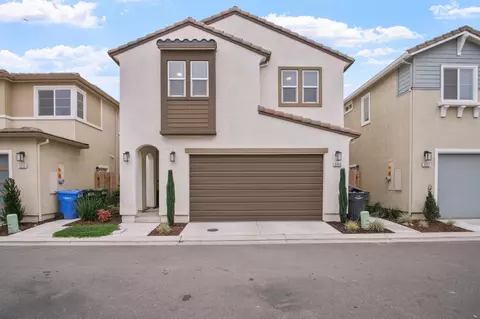 3926 Dedication Dr, Turlock, CA 95382 photo 1