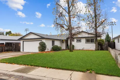 725 Jo Anne Ln, Roseville, CA 95678