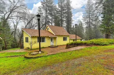 5045 Cedar Dr, Georgetown, CA 95634 photo 2