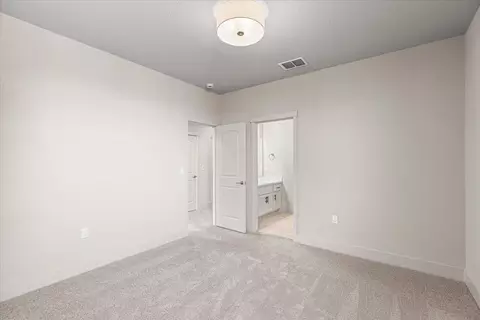 Bedroom - 2970 E Tuolumne Rd, Turlock, CA 95382 photo 9 of 13