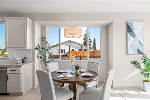 Dining - 2970 E Tuolumne Rd, Turlock, CA 95382 photo 6 of 8