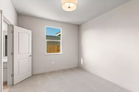 Bedroom - 2970 E Tuolumne Rd, Turlock, CA 95382 photo 1 of 13