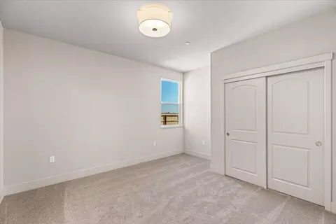 Bedroom - 2970 E Tuolumne Rd, Turlock, CA 95382 photo 7 of 13