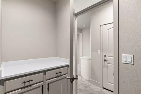 Entry Way - 2970 E Tuolumne Rd, Turlock, CA 95382 photo 7 of 8