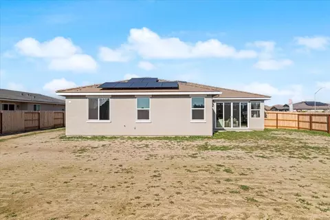 Exterior - 2970 E Tuolumne Rd, Turlock, CA 95382 photo 7 of 8