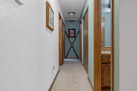 Entry Way - 729 Dawyn Dr, Arnold, CA 95223 photo 2 of 3