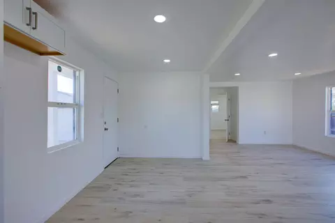 Living - 7577 Walnut Ave, Winton, CA 95388 photo 6 of 6