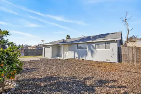 Exterior - 6001 Grant Ave, Carmichael, CA 95608 photo 3 of 6
