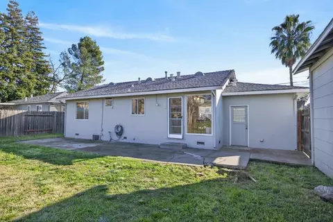 Exterior - 6001 Grant Ave, Carmichael, CA 95608 photo 4 of 6