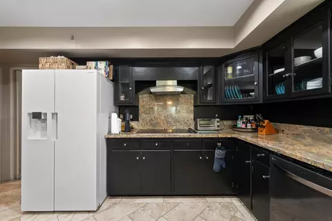 Kitchen - 339 Alpine Dr, Colfax, CA 95713 photo 4 of 6