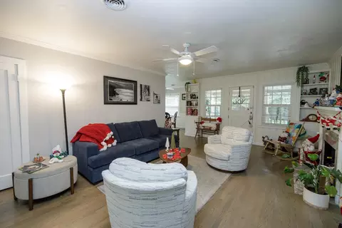 1307 Sycamore Ave, Modesto, CA 95350 photo 9