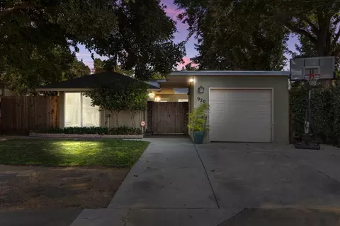 Exterior - 920 Hackberry, Modesto, CA 95350 photo 3 of 8