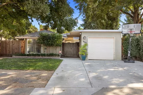 Exterior - 920 Hackberry, Modesto, CA 95350 photo 2 of 8