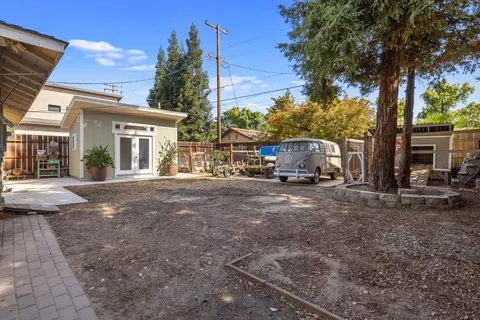 Exterior - 920 Hackberry, Modesto, CA 95350 photo 7 of 8