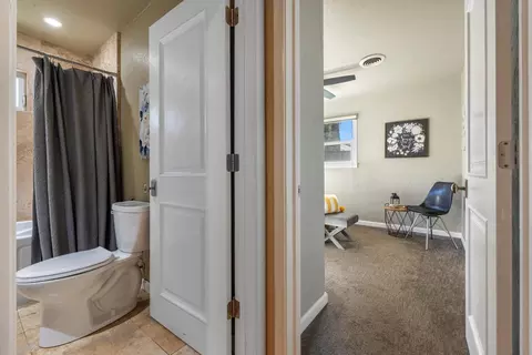 Entry Way - 920 Hackberry, Modesto, CA 95350 photo 5 of 5