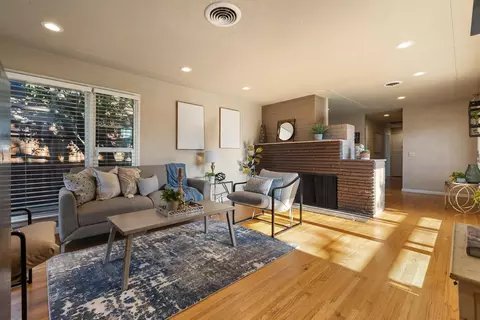 Living - 920 Hackberry, Modesto, CA 95350 photo 1 of 1