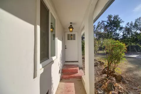 Exterior - 3912 Bryan Way, Carmichael, CA 95608 photo 6 of 15