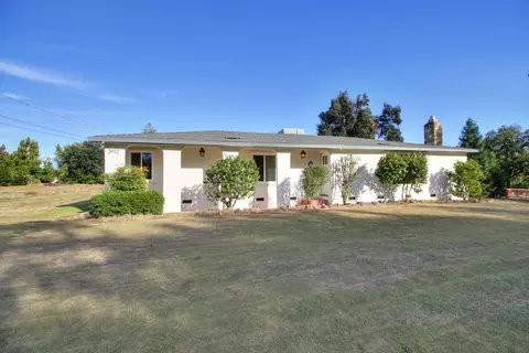 Exterior - 3912 Bryan Way, Carmichael, CA 95608 photo 1 of 15