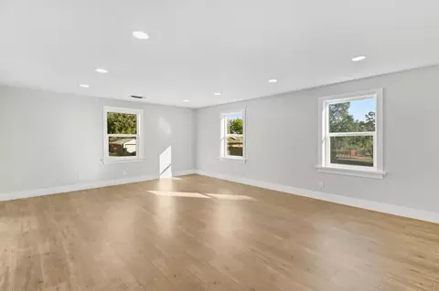 Living - 3912 Bryan Way, Carmichael, CA 95608 photo 14 of 18
