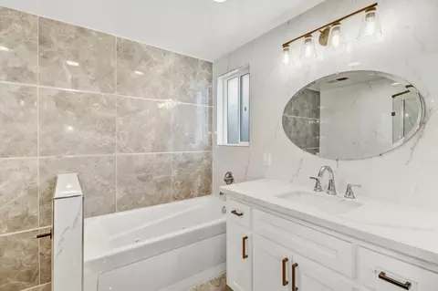 Bath - 3912 Bryan Way, Carmichael, CA 95608 photo 4 of 8
