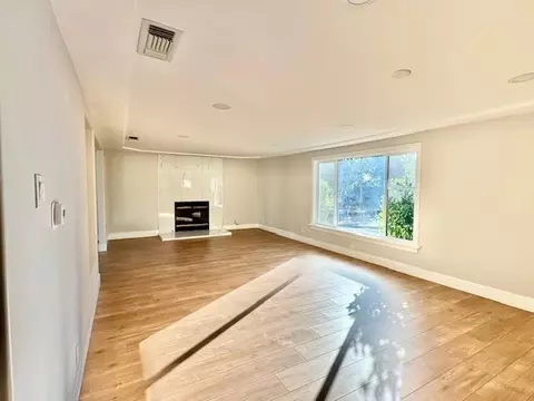 Living - 3912 Bryan Way, Carmichael, CA 95608 photo 2 of 18