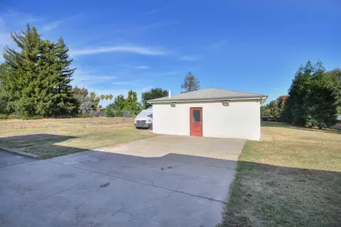 Exterior - 3912 Bryan Way, Carmichael, CA 95608 photo 11 of 15