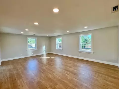 Living - 3912 Bryan Way, Carmichael, CA 95608 photo 4 of 18