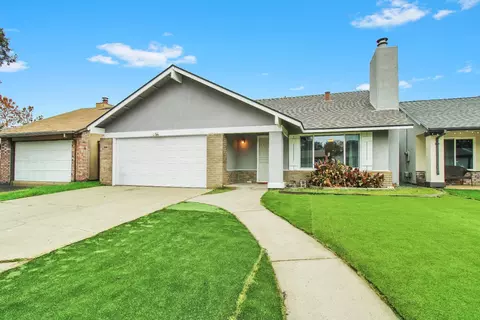 Exterior - 4109 E Orangeburg Ave, Modesto, CA 95355 photo 3 of 6