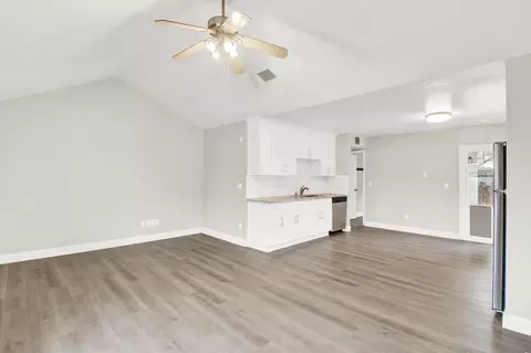 Living - 4109 E Orangeburg Ave, Modesto, CA 95355 photo 4 of 6