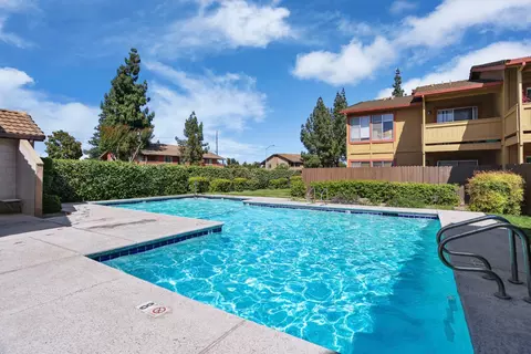 Exterior - 455 Cherry Ln #K, Manteca, CA 95337 photo 9 of 9