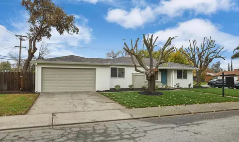 Exterior - 1507 Chester Dr, Tracy, CA 95376 photo 2 of 10