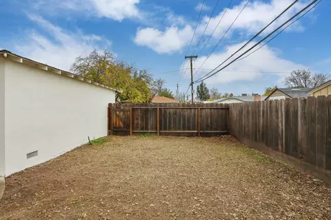 Exterior - 1507 Chester Dr, Tracy, CA 95376 photo 9 of 10