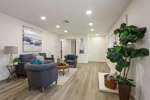 Living - 1507 Chester Dr, Tracy, CA 95376 photo 2 of 3