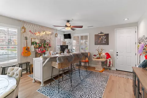 Entry Way - 408 Griffin Way, Winters, CA 95694 photo 1 of 1