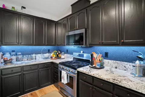 Kitchen - 408 Griffin Way, Winters, CA 95694 photo 1 of 4