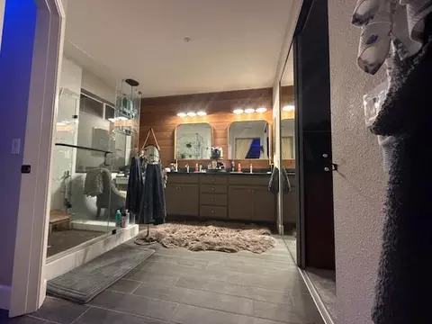 Bath - 408 Griffin Way, Winters, CA 95694 photo 3 of 5
