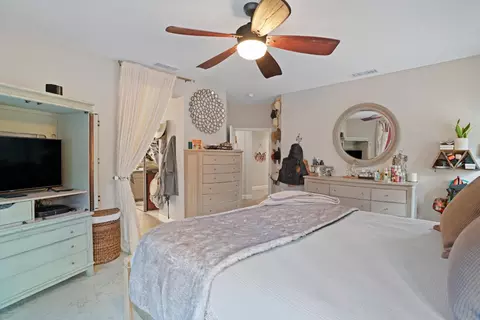 Bedroom - 408 Griffin Way, Winters, CA 95694 photo 1 of 7